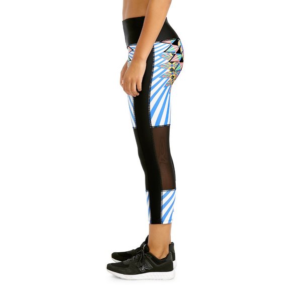 Body Glove Cross-Over Outcast Leggings in Look At Me - Picture 3 of 3